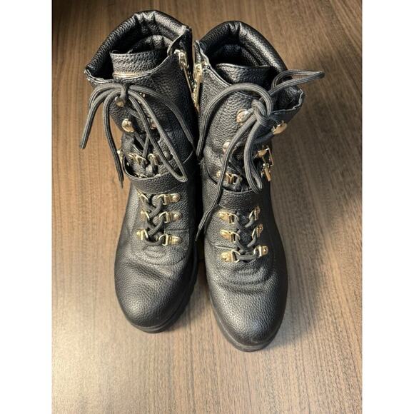 Guess combat boots with gold accents, zip on the sides size 7.5 - Picture 1 of 9